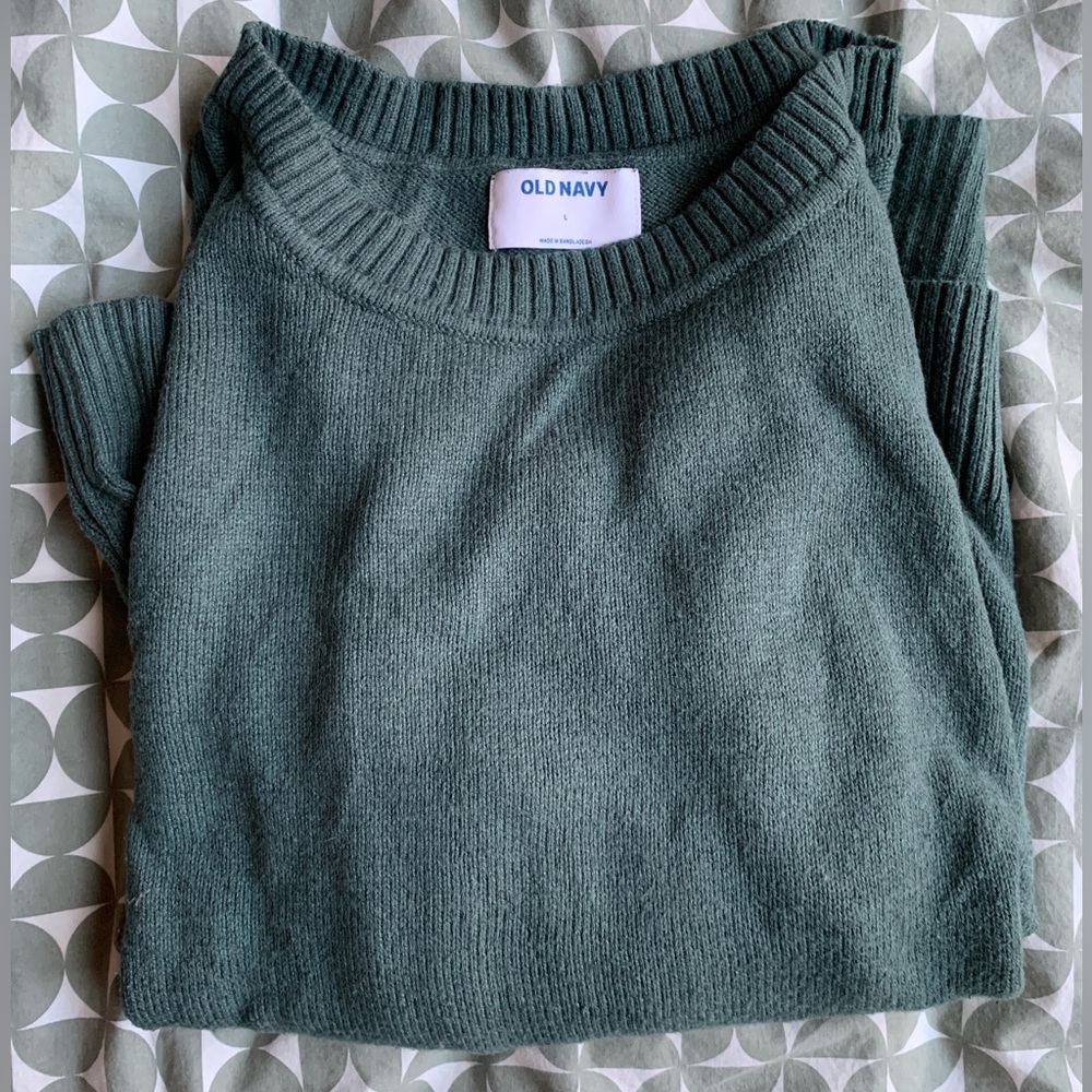 Old Navy Crew Neck Sweater in Dark Sage